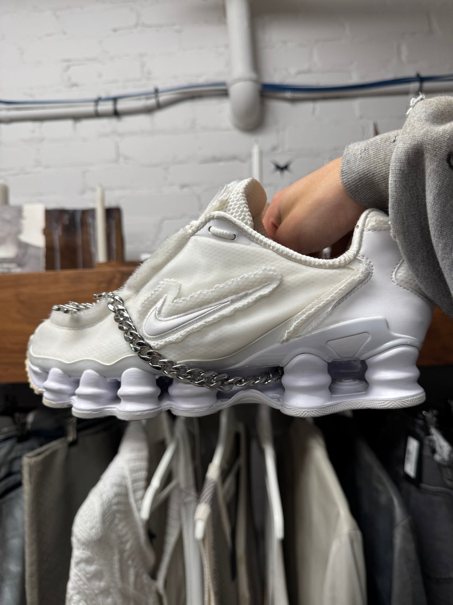 Comme Des Garçons x Nike ‘Shox’ White Low Top Sneakers
