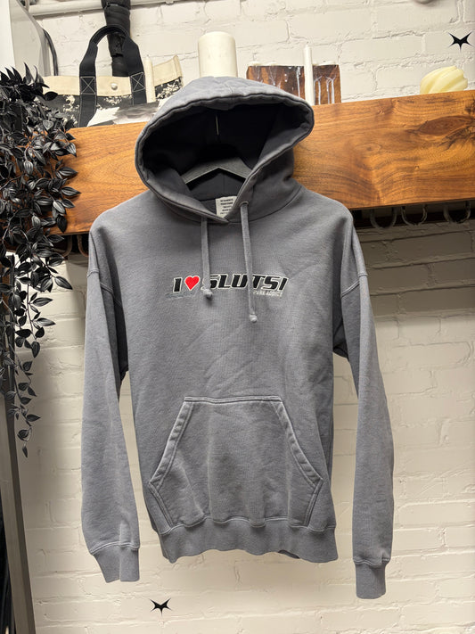 AW2019 Vetements ‘I ❤️ Sluts’ Grey Embroidered Logo Pullover Hoodie