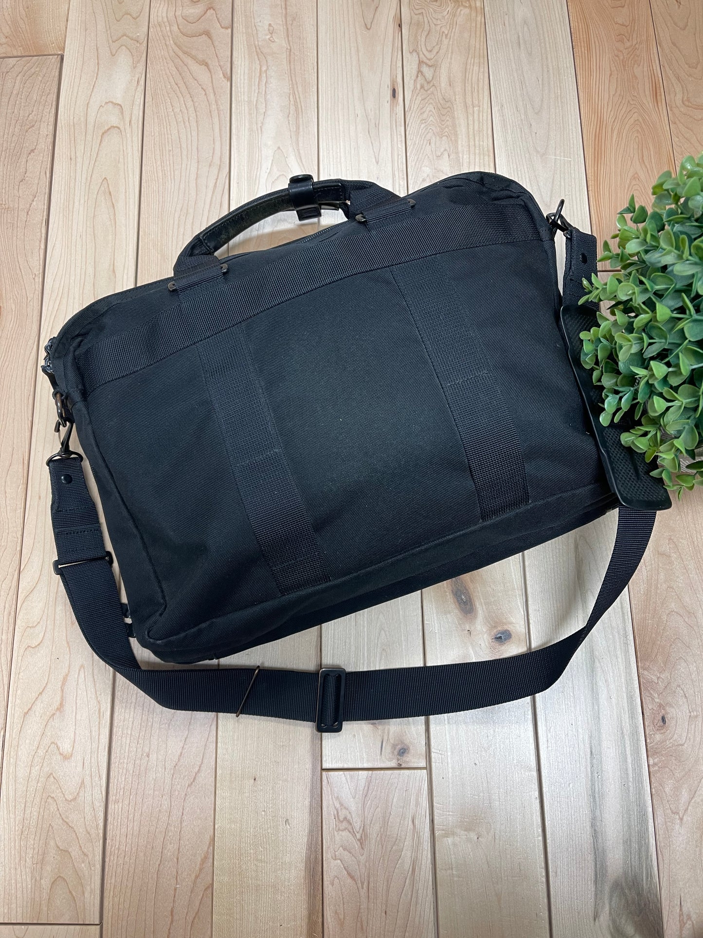 Porter Crossbody Laptop Full Size Crossbody/Messenger Bag