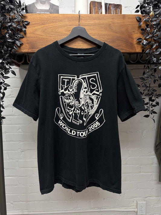 AW2005 Number (N)ine ‘The High Streets’ Varsity Crest Logo Black Graphic T-Shirt