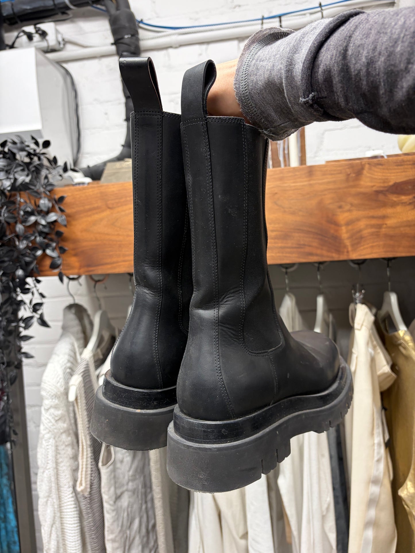 Bottega Veneta ‘Puddle’ Platform Sole Leather Boots