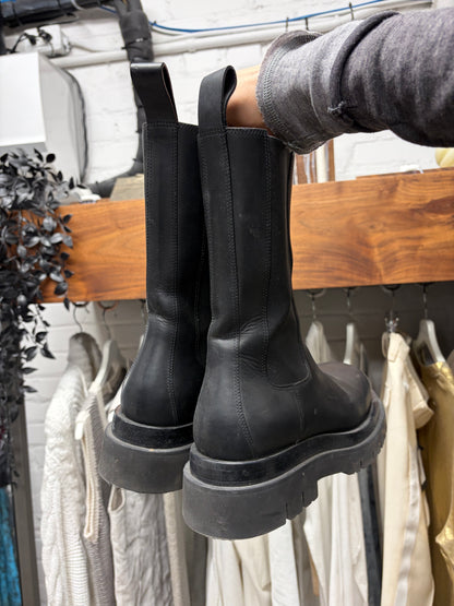 Bottega Veneta ‘Puddle’ Platform Sole Leather Boots