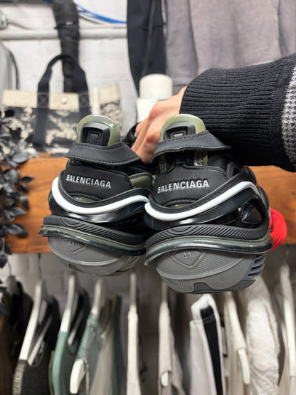 Balenciaga ‘Tyrex’ Black/Red Low Top Sneakers