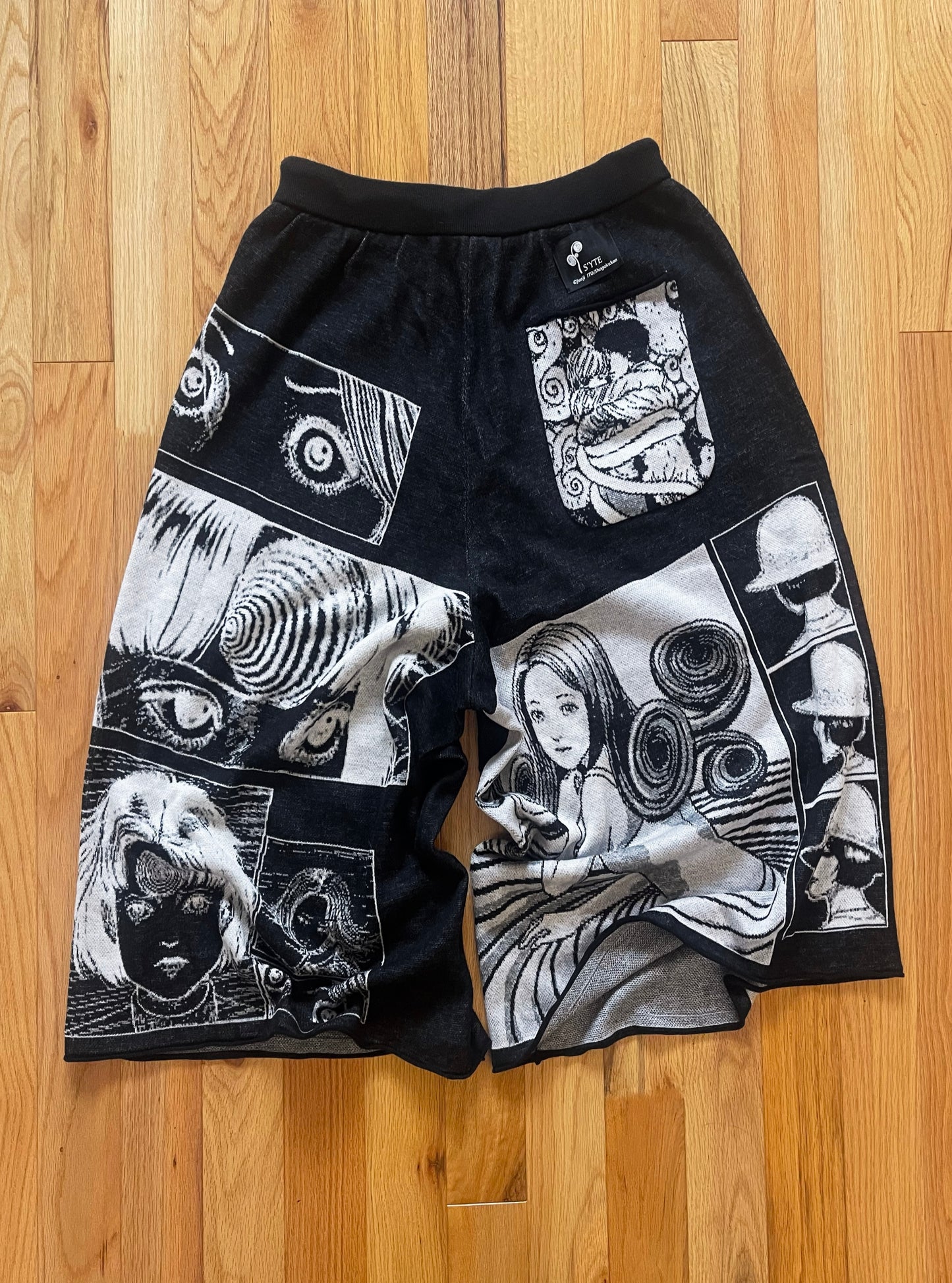 AW2020 Yohji Yamamoto x Junji Ita ‘Uzumaki’ Jacquard Shorts