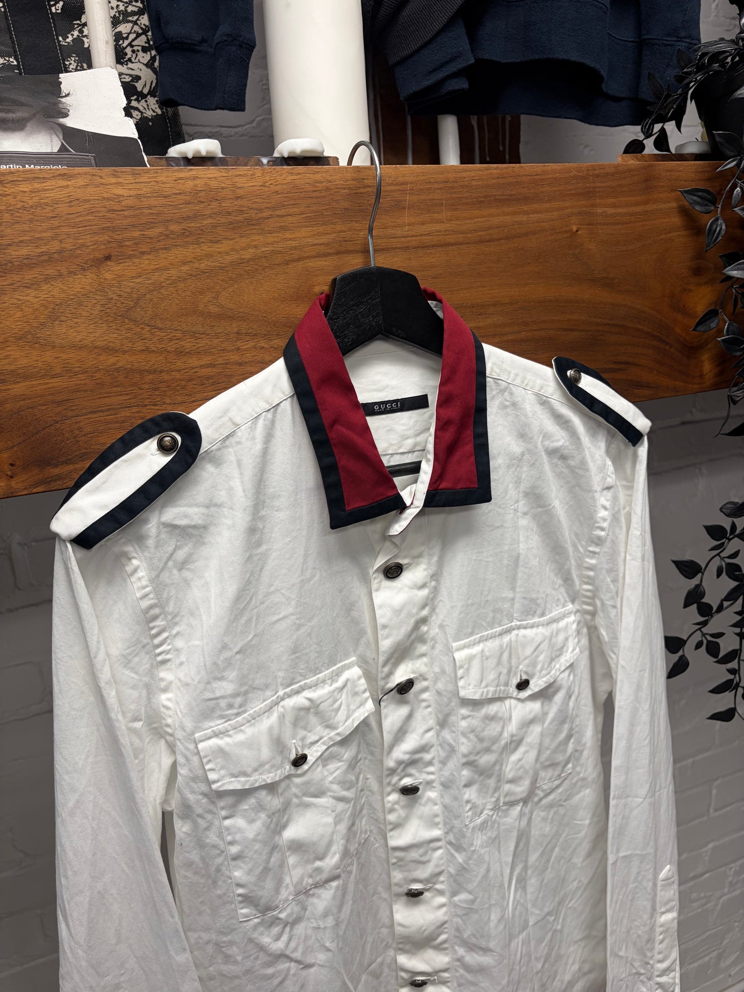AW2008 Gucci by Frida Giannini Military Inspired Red/Navy Epaulette Detailed Button Up Shirt