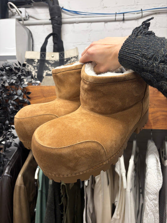 Balenciaga ‘Alaska’ Brown Suede/Shearling  Low Top Booties