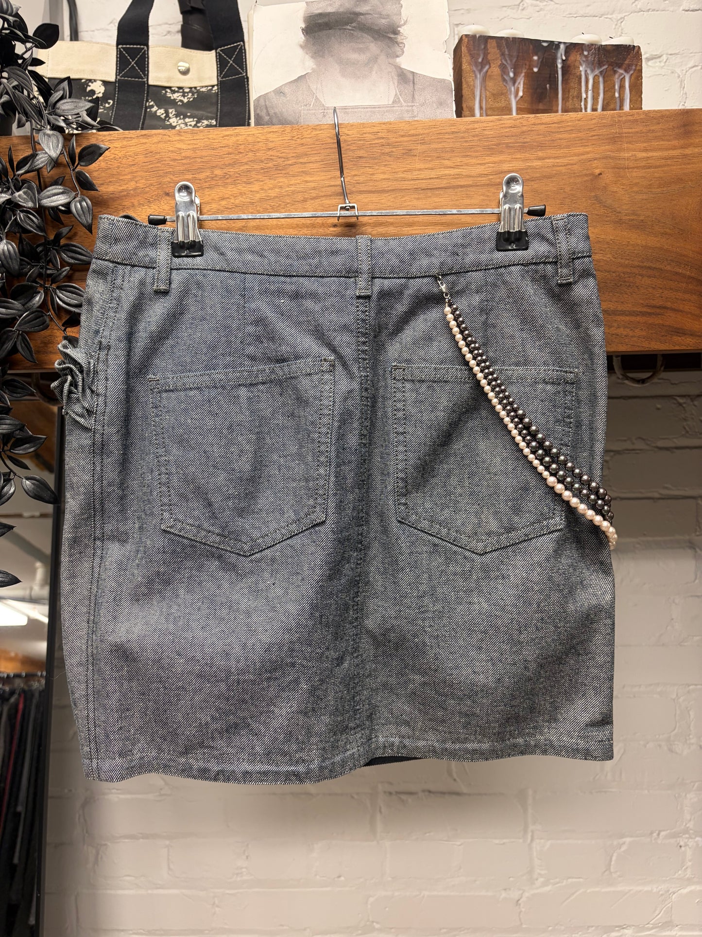SS2002 Chanel Cruise Pearl ‘Wallet Chain’ Denim Embellished Midi Skirt