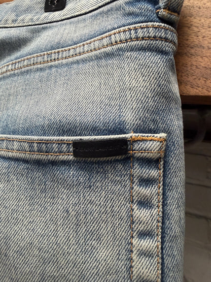 2021 Saint Laurent ‘D02’ Light Washed Blue ‘Classic Cut’ Skinny Jeans