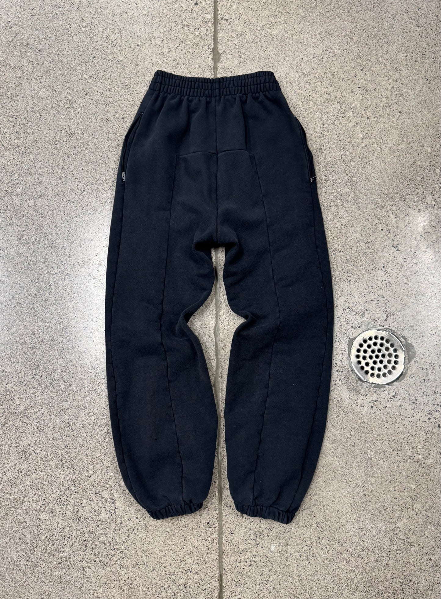 AW2017 Vetements Embroidered Logo Black Sweatpants