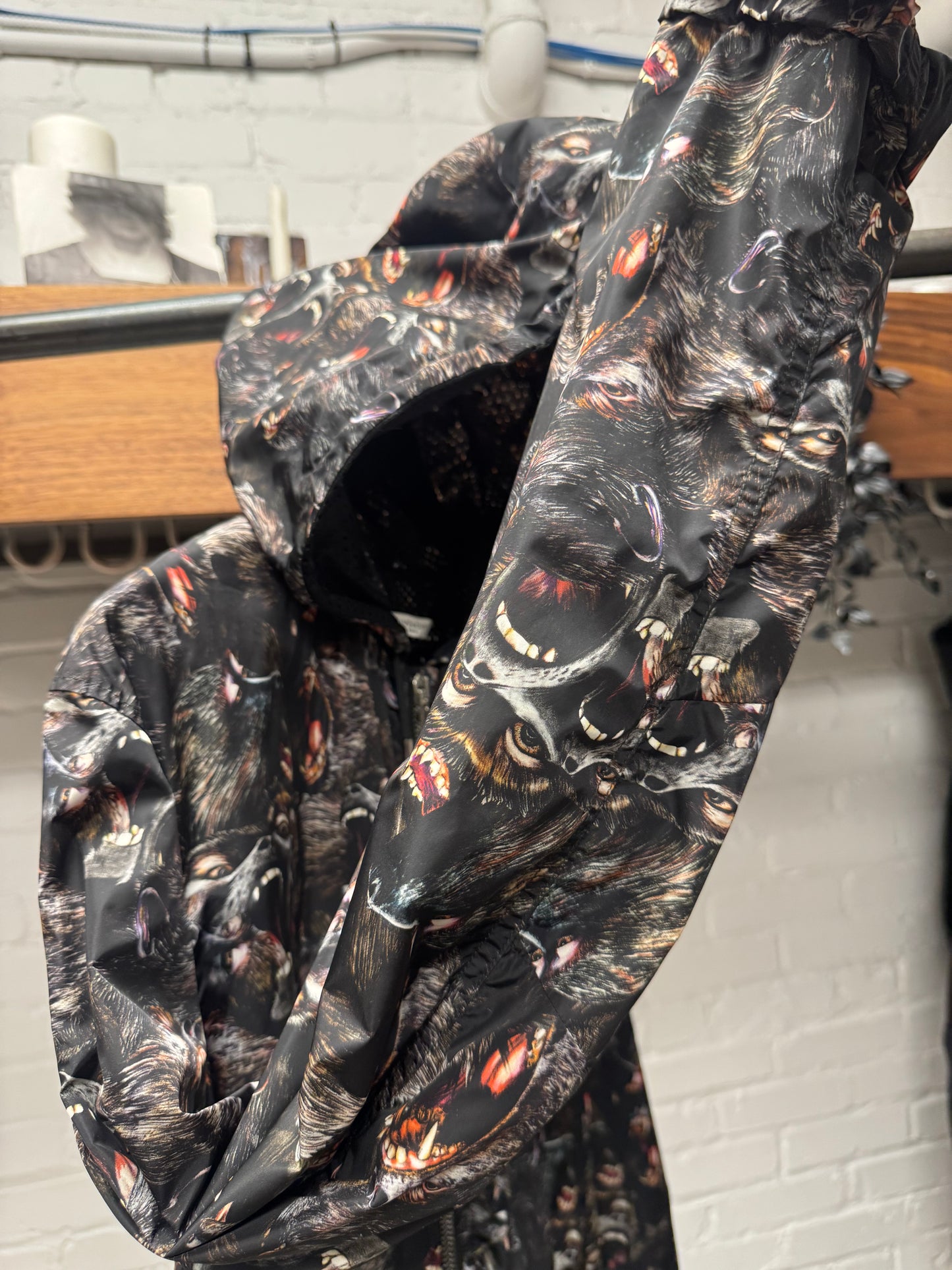 AW2016 Givenchy by Ricardo Tisci ‘Screaming Monkeys’ Hooded Jacket