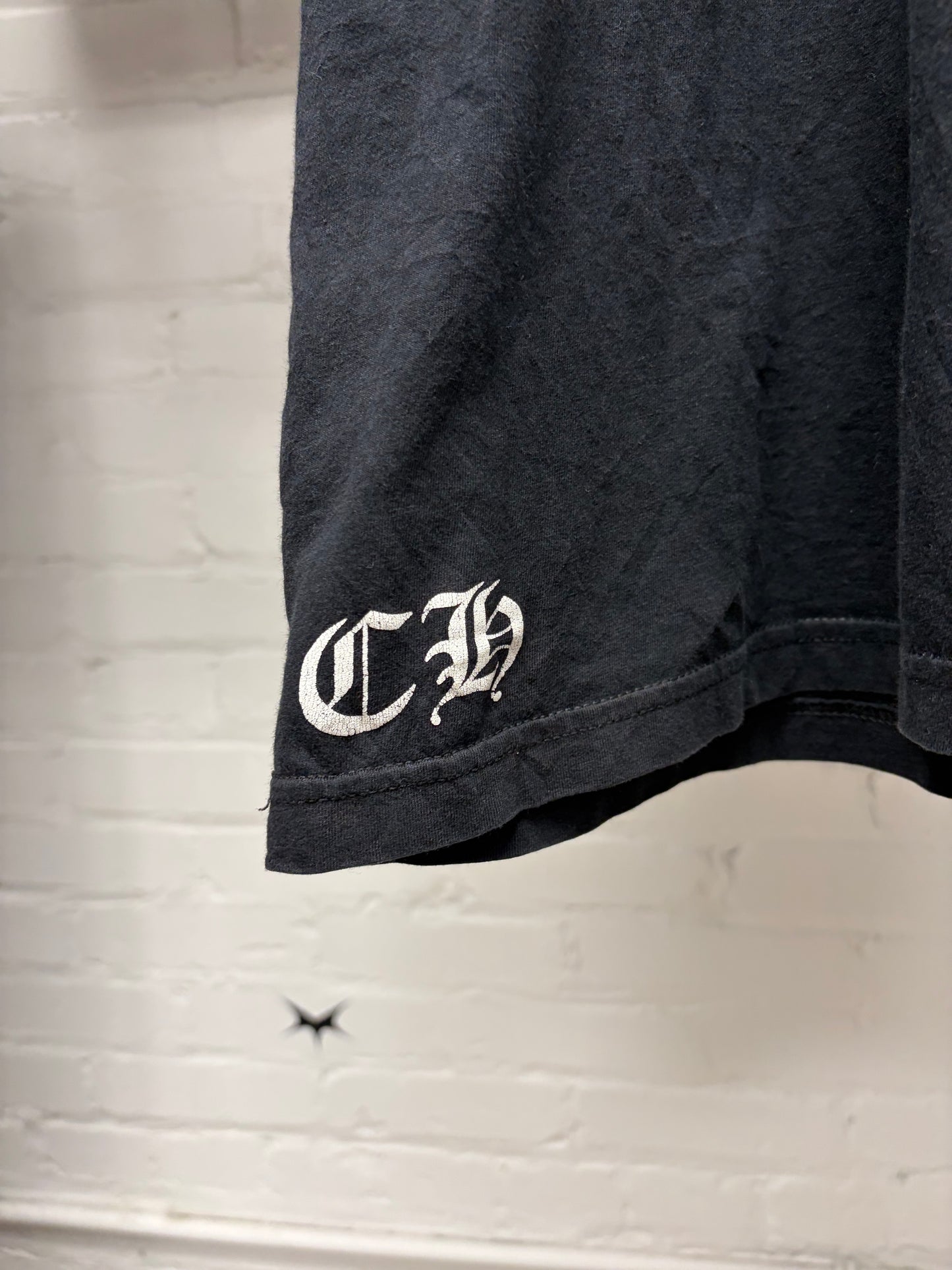 Chrome Hearts ‘Mini Plus Cross’ Pointallism Graphic T-Shirt