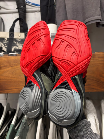 Balenciaga ‘Tyrex’ Black/Red Low Top Sneakers