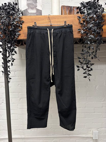 AW2018 Rick Owens ‘Sisyphus’ Lightweight Black 3/4 Length Drop Crotch Pants