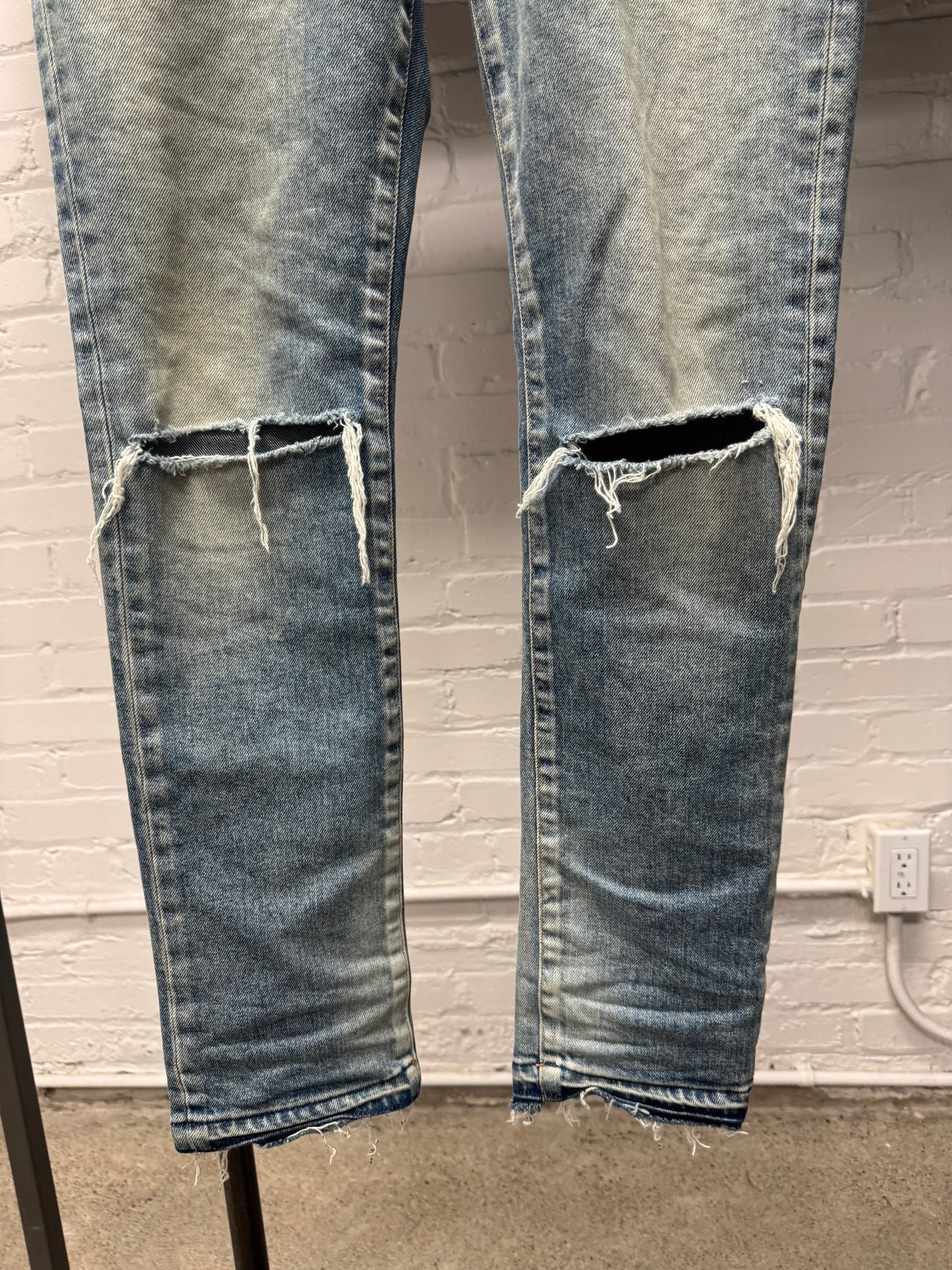 2019 Saint Laurent ‘D14’ Distressed Dirty Blue Washed Skinny Jeans