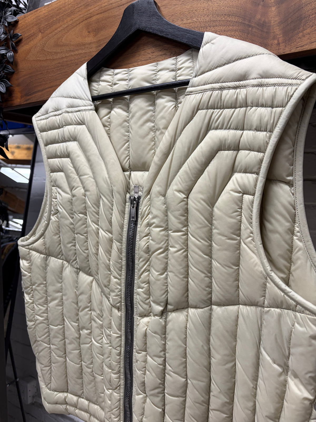 AW2022 Rick Owens ‘Strobe’ Pearl Padded Cargo Vest