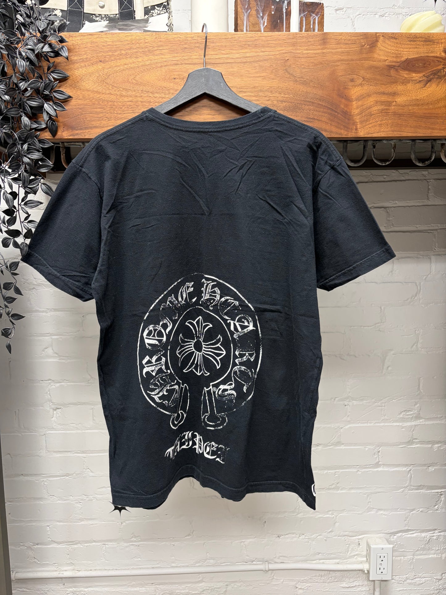 Chrome Hearts ‘Taipei’ Store Exclusive Faded Black Horseshoe Logo T-Shirt