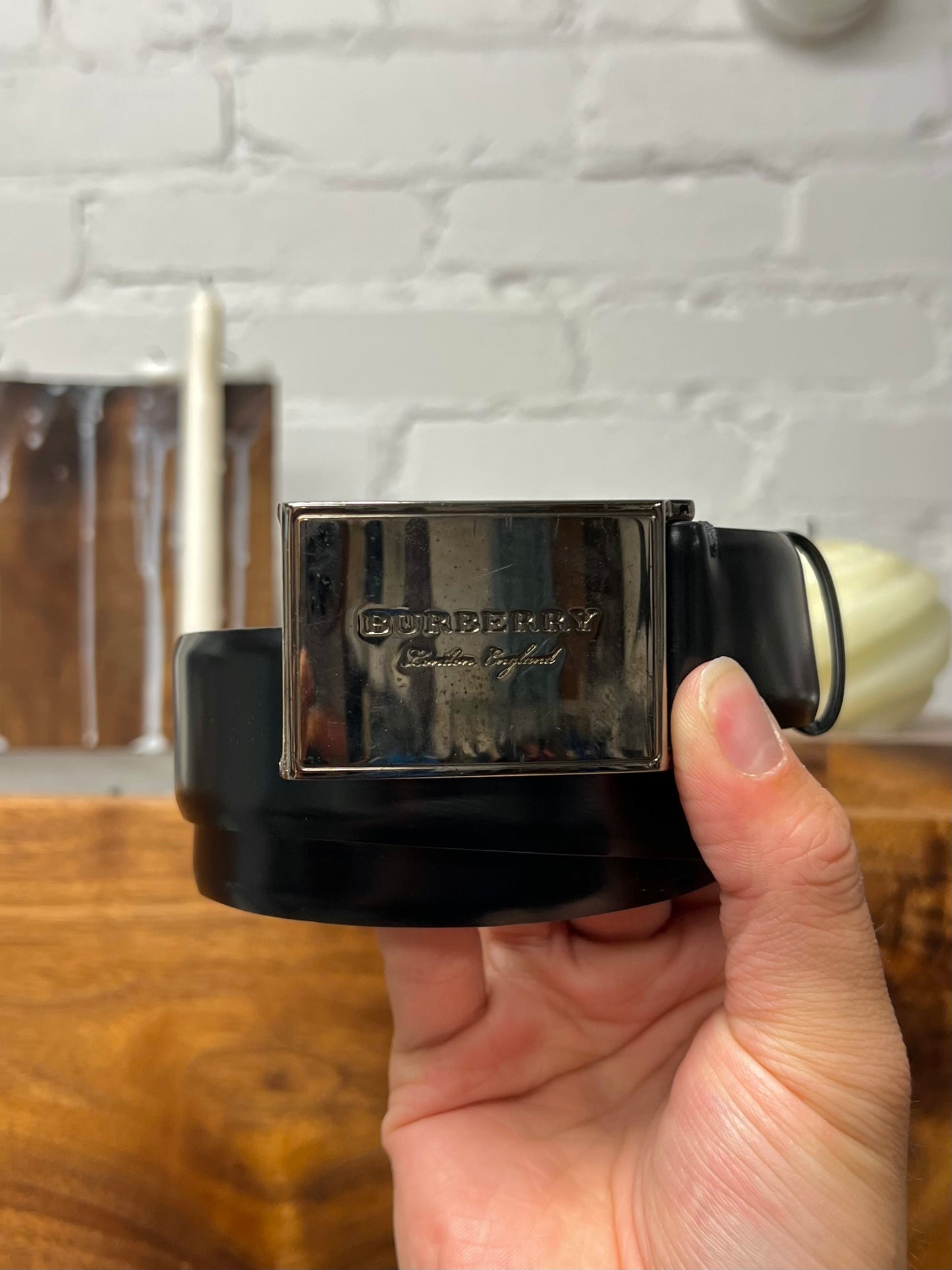 Burberry Silver Engraved Logo Buckle Black Leather Belt