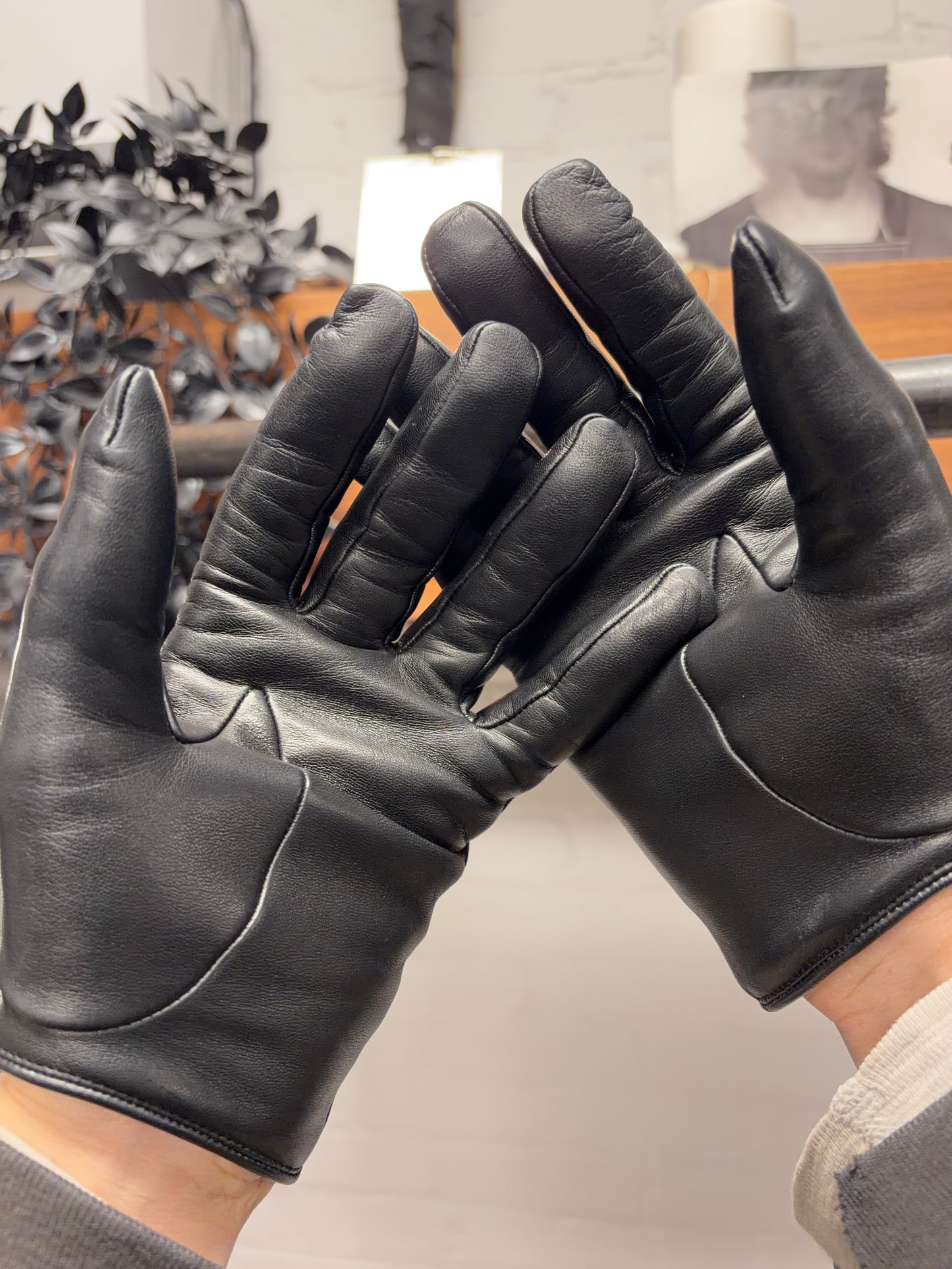 Chrome Hearts Dagger Zip Lambskin Leather Wool Lined Gloves