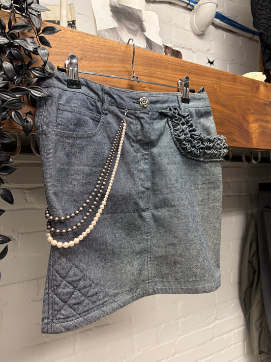 SS2002 Chanel Cruise Pearl ‘Wallet Chain’ Denim Embellished Midi Skirt