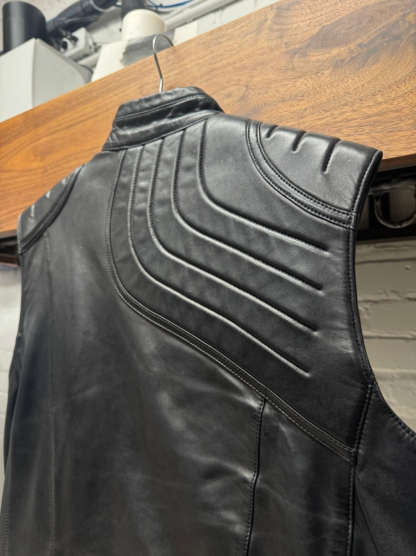 AW2000 Gucci by Tom Ford ‘Spiral Zip’ Leather Vest