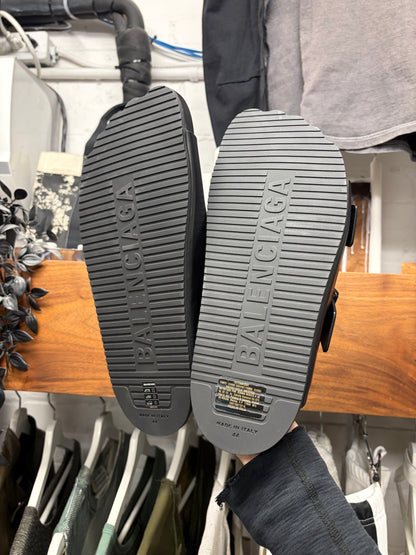 Balenciaga ‘Sunday’ Black Leather Sandals