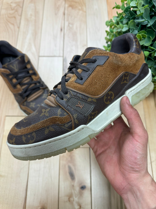 Louis Vuitton Brown Leather/Suede Low Top LV Trainers