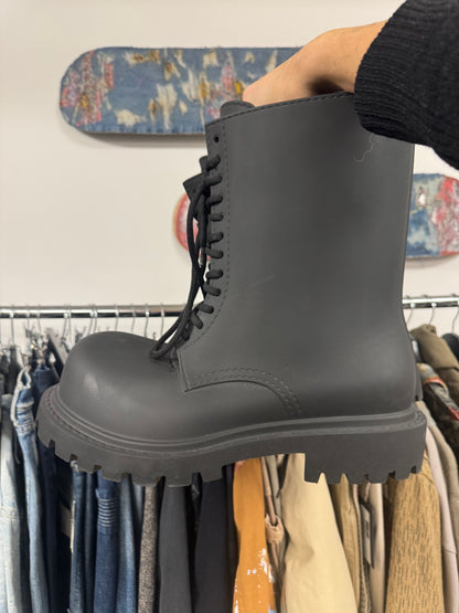 Balenciaga ‘Steriod’ Oversized Black Rubber Combat Boots