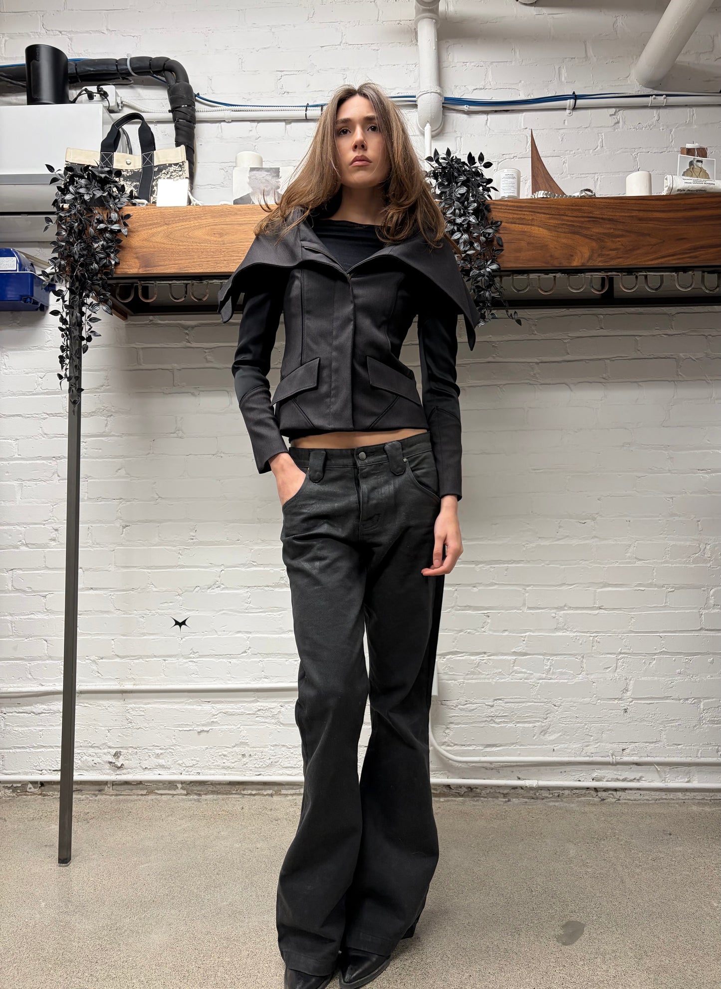 AW2003 Gucci by Tom Ford ‘Runway Look #11’ Asymmetric Collar Jacket