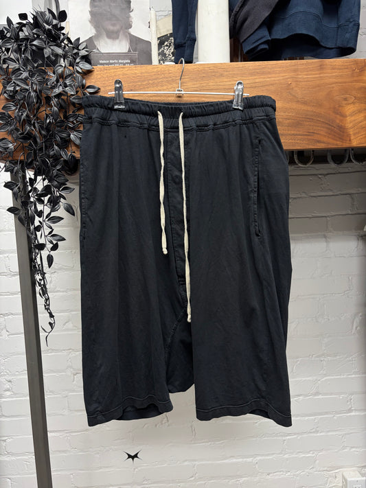 AW2016 Rick Owens ‘Mastadon’ Drop Crotch Black Cotton ‘Pod’ Shorts