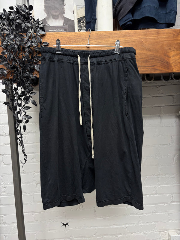 AW2016 Rick Owens ‘Mastadon’ Drop Crotch Black Cotton ‘Pod’ Shorts ...