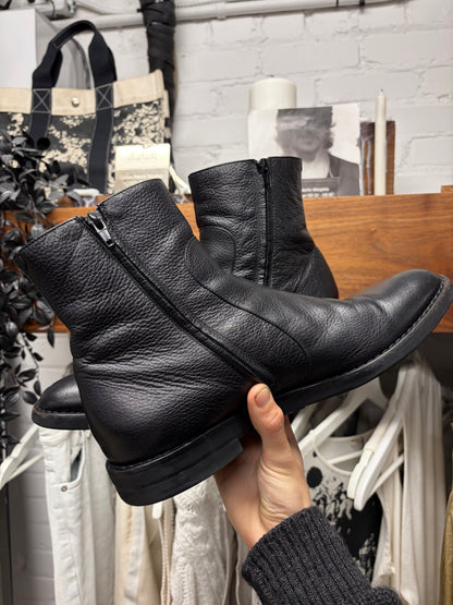 Maison Margiela Black Calfskin Leather Side-Zip Ankle Cut Chelsea Boots