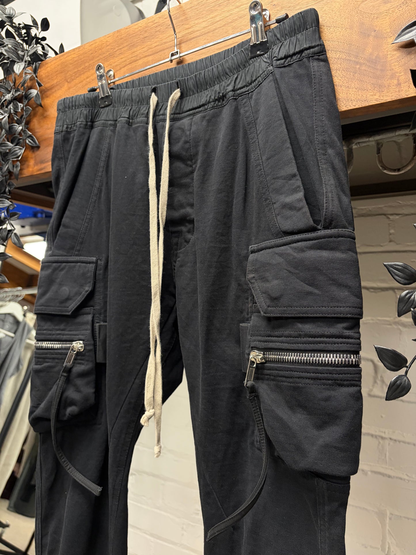 AW2018 Rick Owens ‘Sisyphus’ Black Drawstring Cargo Joggers