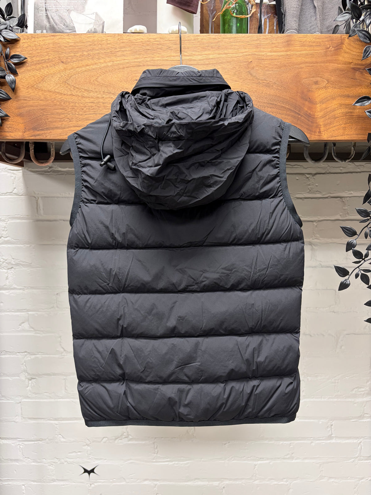 Gucci Travel Line' Black Down Fill Slim Fit Padded Puffer Vest