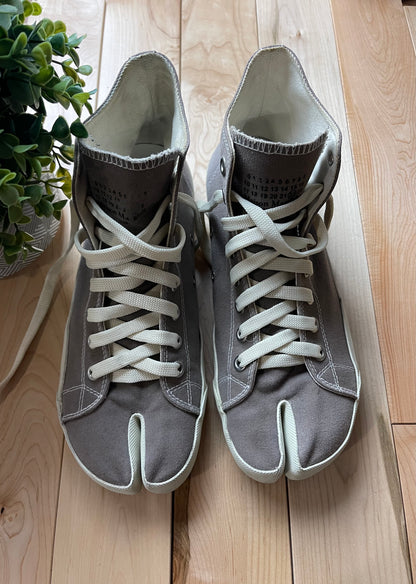 Maison Margiela ‘Tabi’ Converse Split Toe Canvas High Top Sneakers.