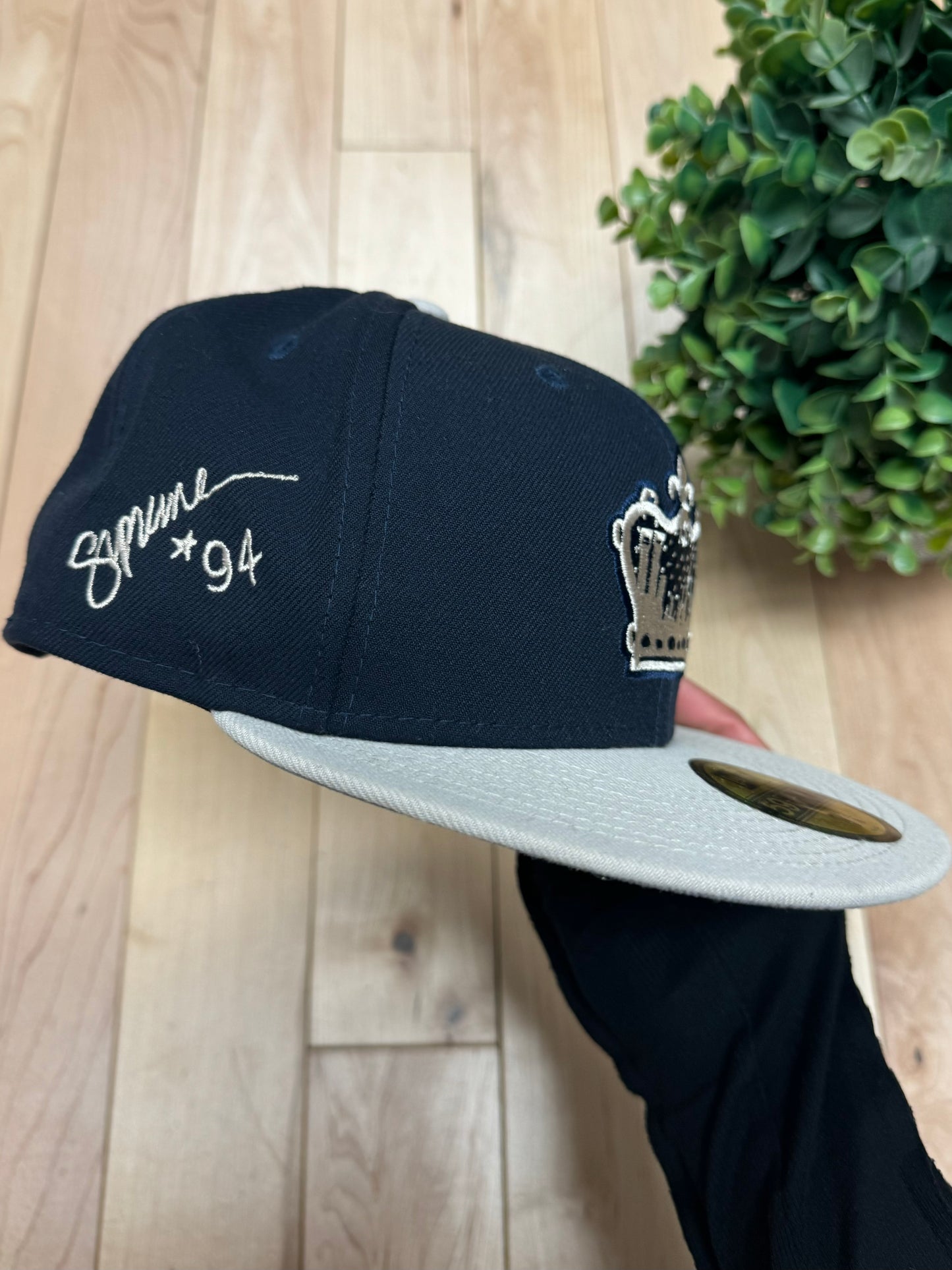 Supreme ‘New York Kings’ Fitted Hat