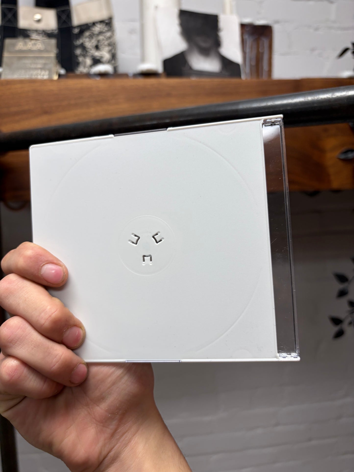 AW2005 Number (N)ine ‘The High Streets’ Runway CD