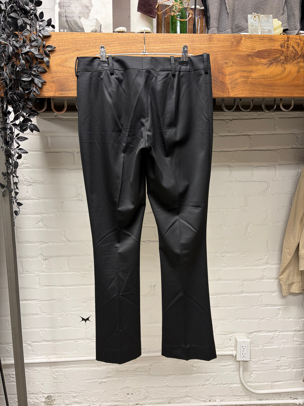 AW2004 Gucci by Tom Ford Pleated Black Slim Cut Flared Leg Trousers