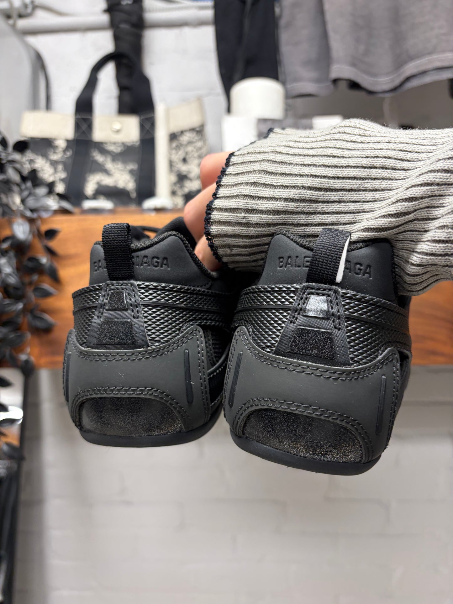 Balenciaga ‘Drive’ Black Leather Low Top Sneakers