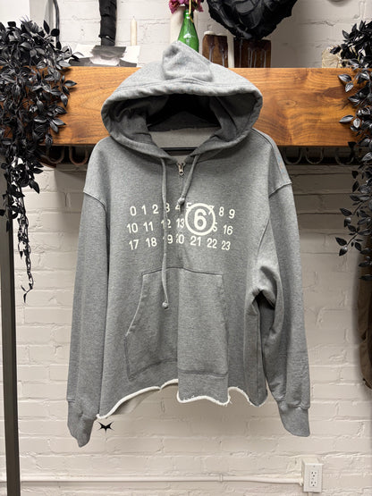 2023 Maison Margiela 'Numbers
Logo' Cropped Raw Hem Grey Zip-Up Hoodie