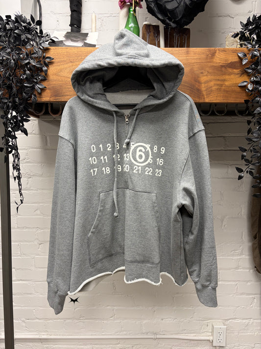 2023 Maison Margiela 'Numbers
Logo' Cropped Raw Hem Grey Zip-Up Hoodie