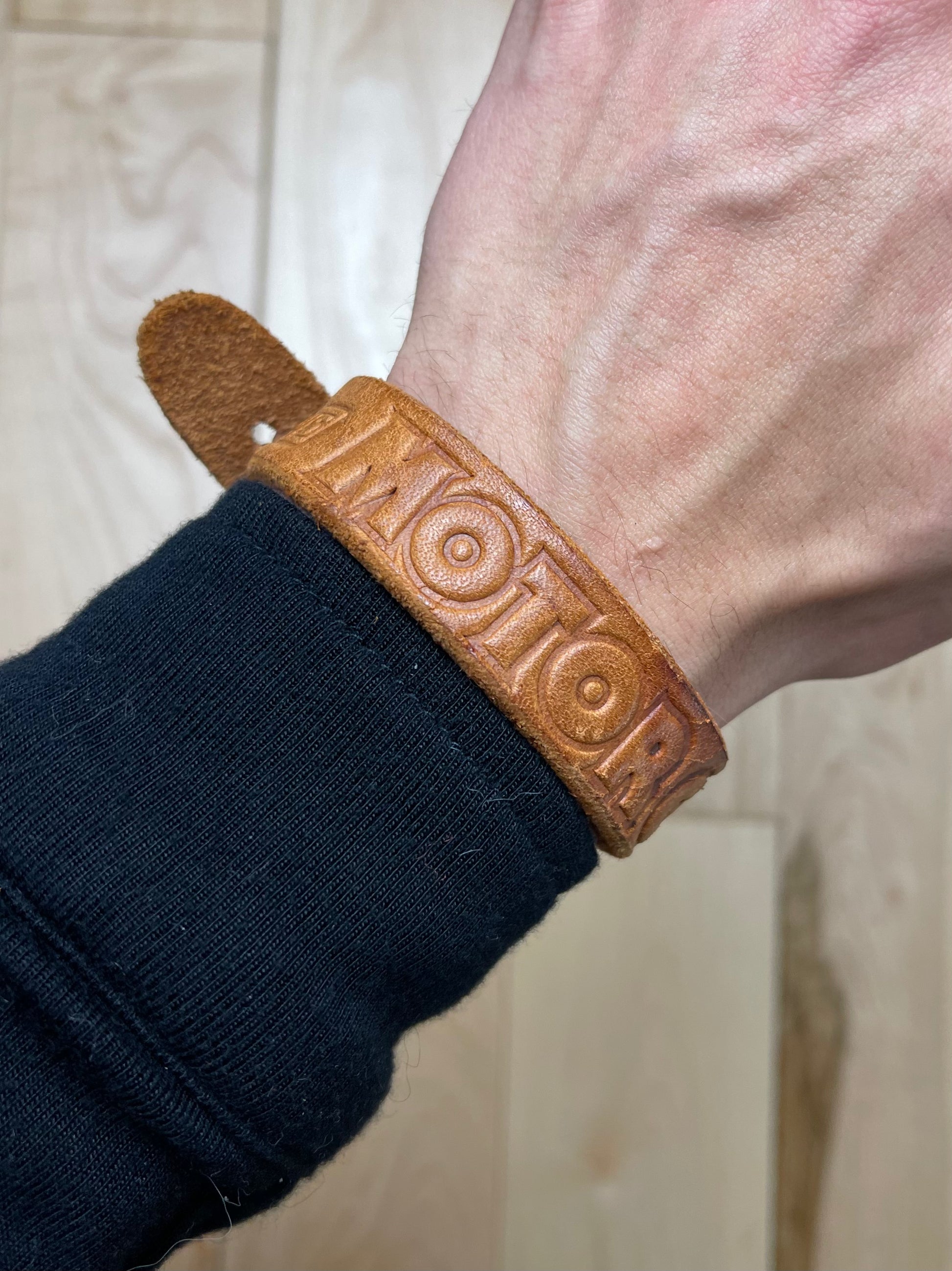 Baby leather bracelet online