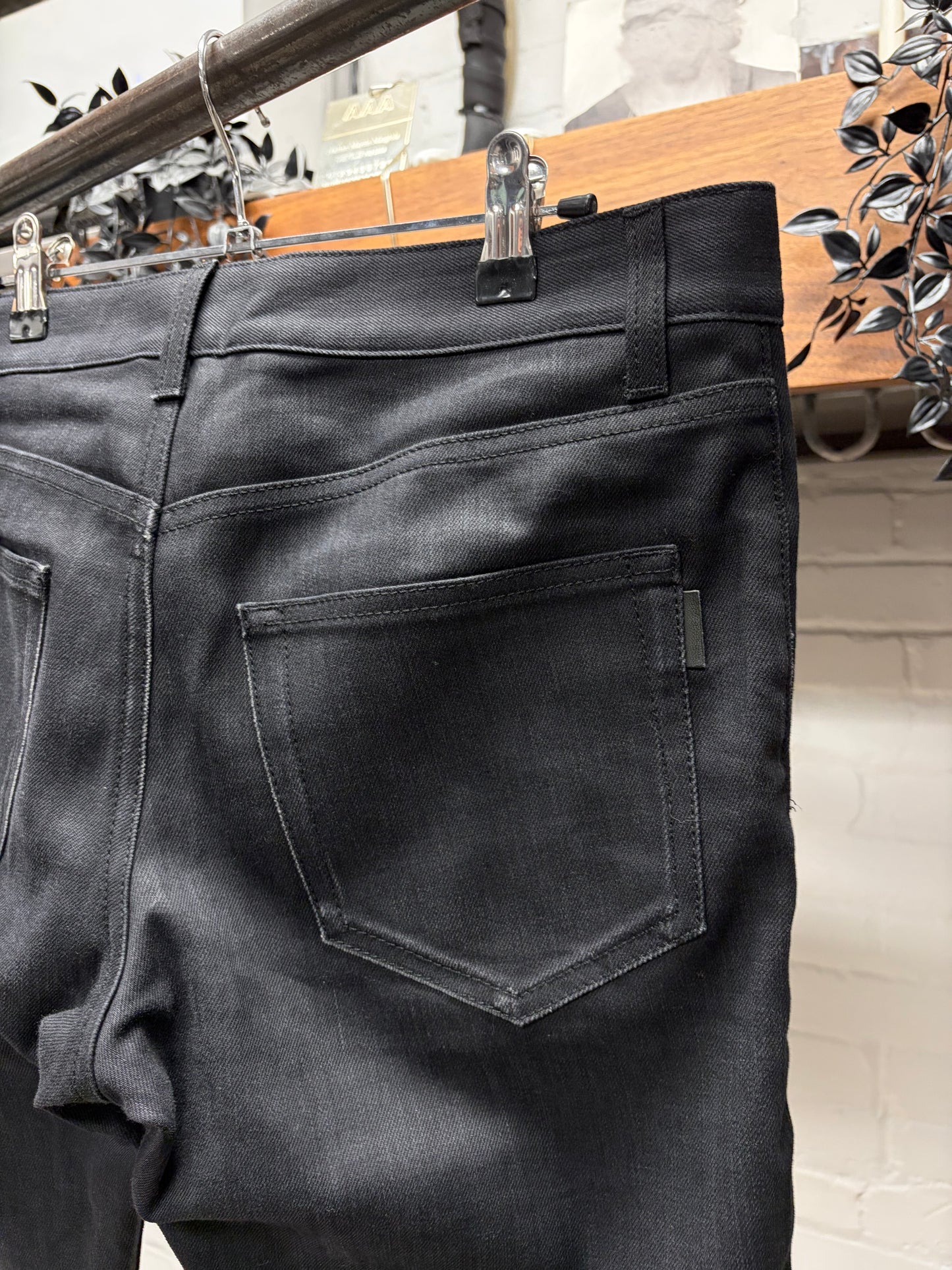 2018 Saint Laurent Black ‘D17’ Skinny Jeans