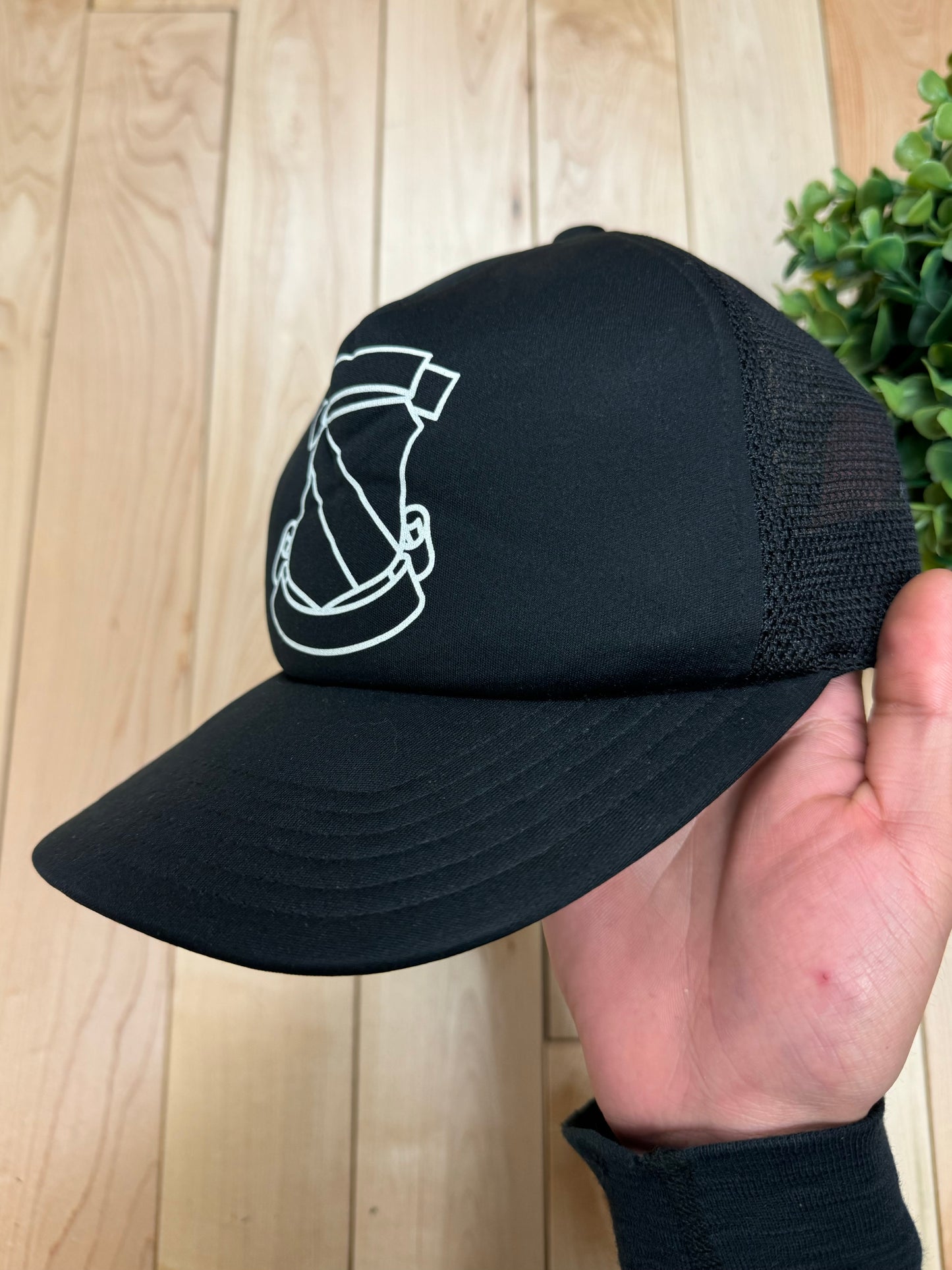 Number (N)ine ‘Shield Logo’ Black Mesh Trucker Hat