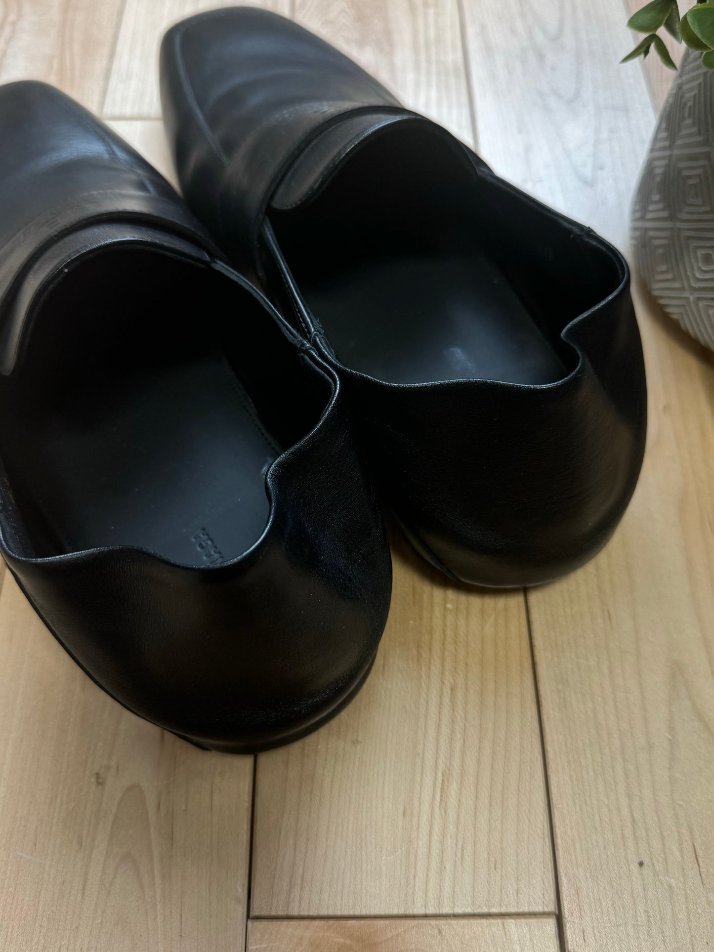 Balenciaga ‘City’ Sabot Black Leather Foldable Loafers