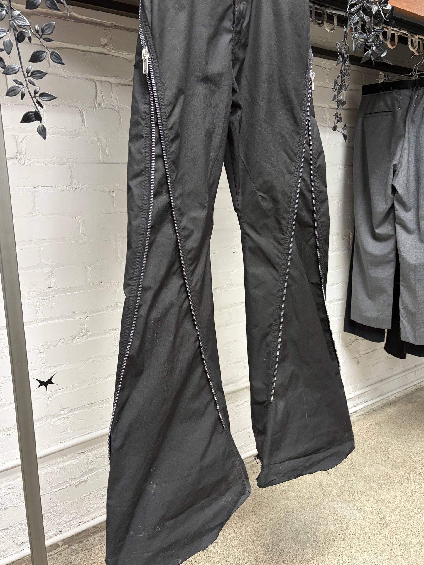 SS2023 Rick Owens ‘Edfu’ Banana Zip Black Flared Leg Pants