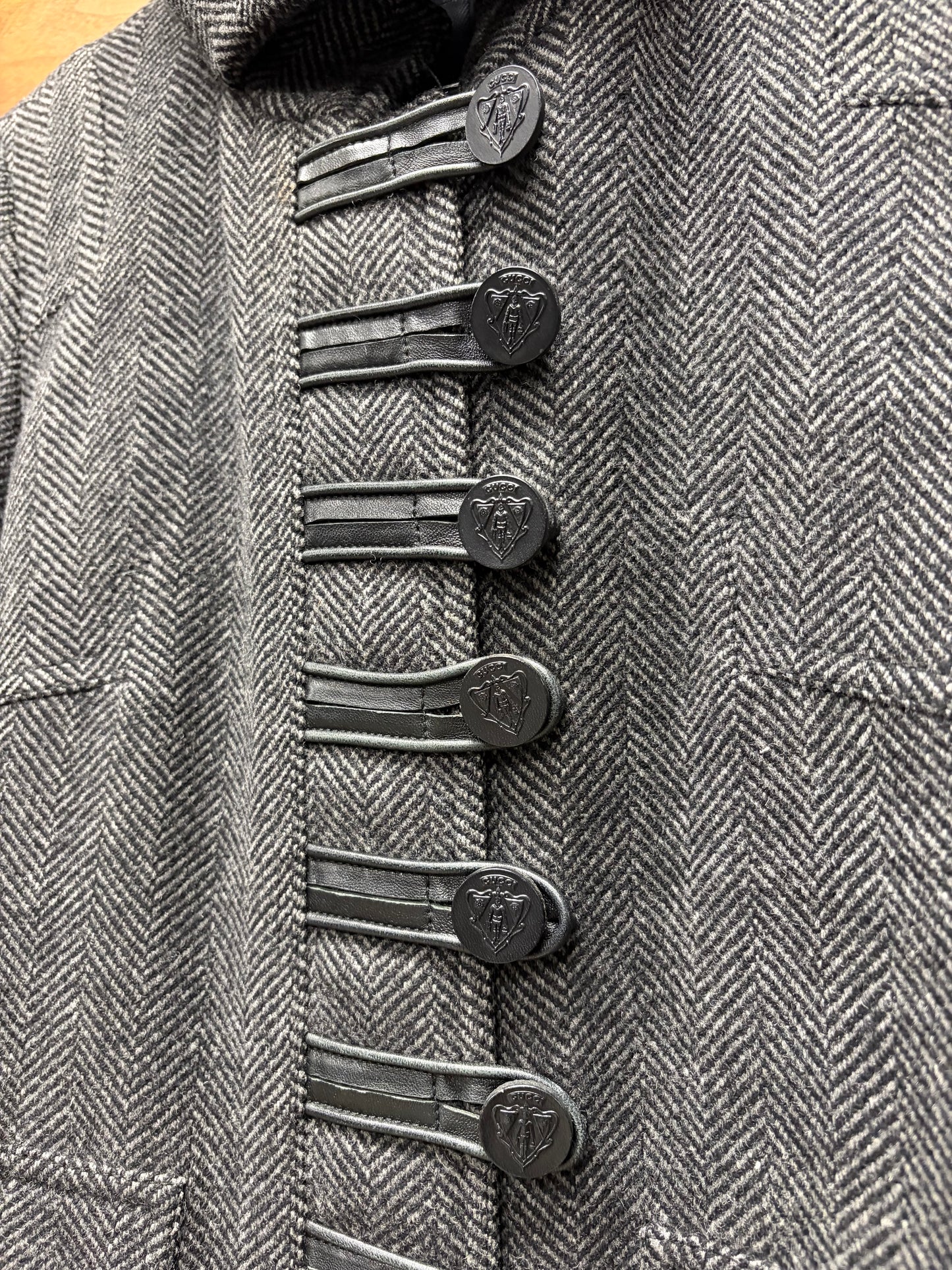 2006 Gucci by Frida Giannini Herringbone ‘Leather-Bound Closure’ Cropped Hooded Jacket