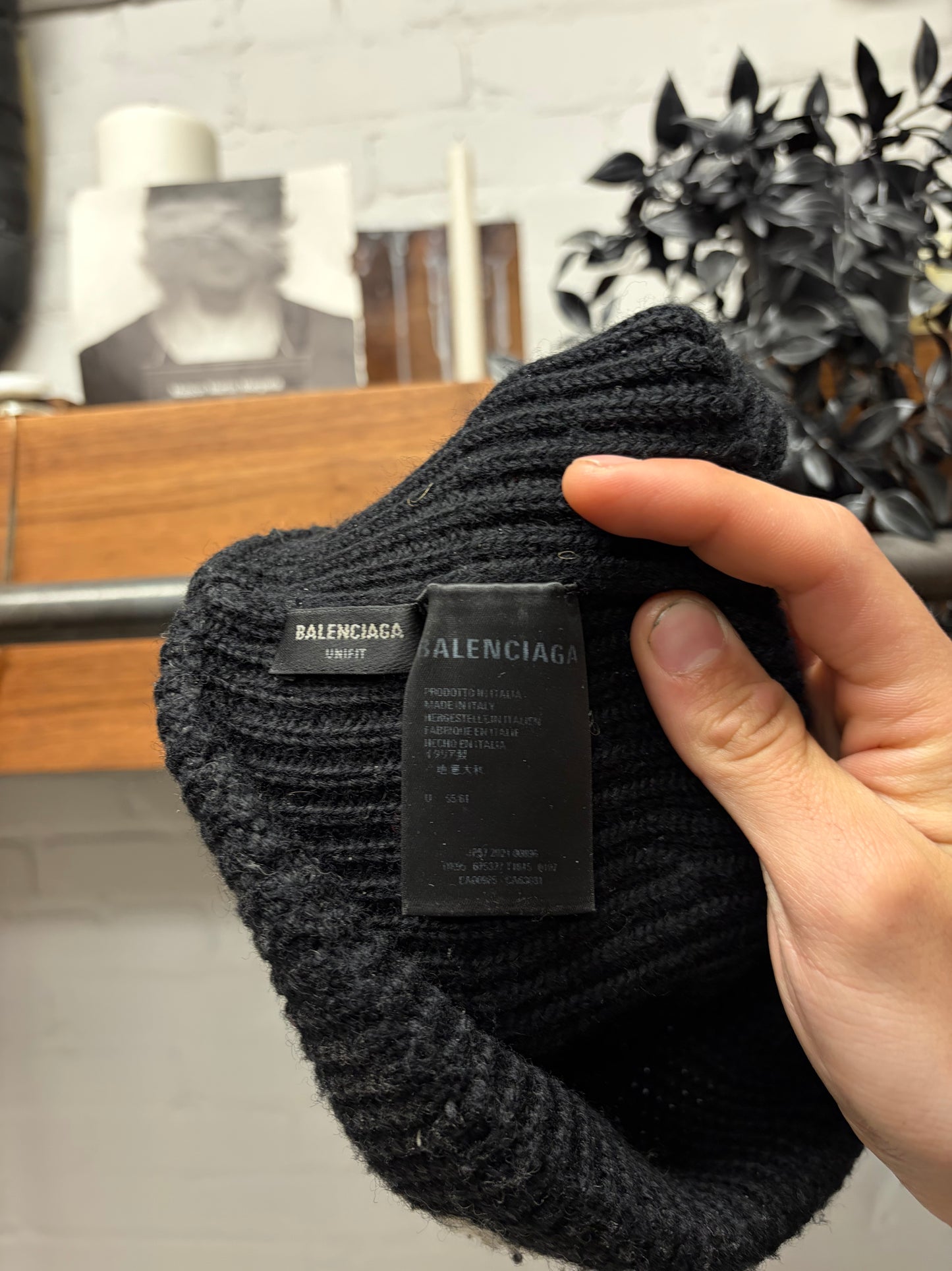 Balenciaga Black/White Ribbed Wool Logo Beanie