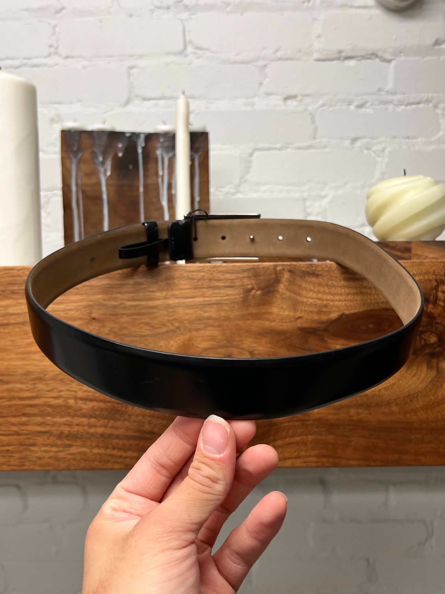 Burberry Silver Engraved Logo Buckle Black Leather Belt