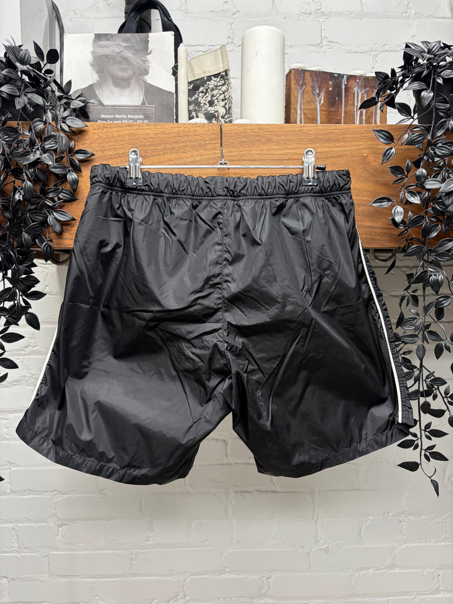 2000s Gucci Striped ‘GG Interlock Logo’ Lined Black Swim Shorts