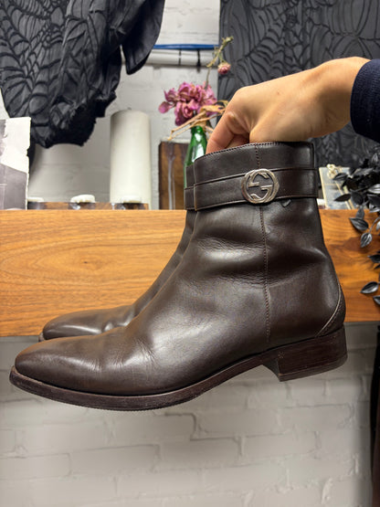 Gucci ‘GG Interlock Buckle’ Pointed Toe Leather Chelsea Boots